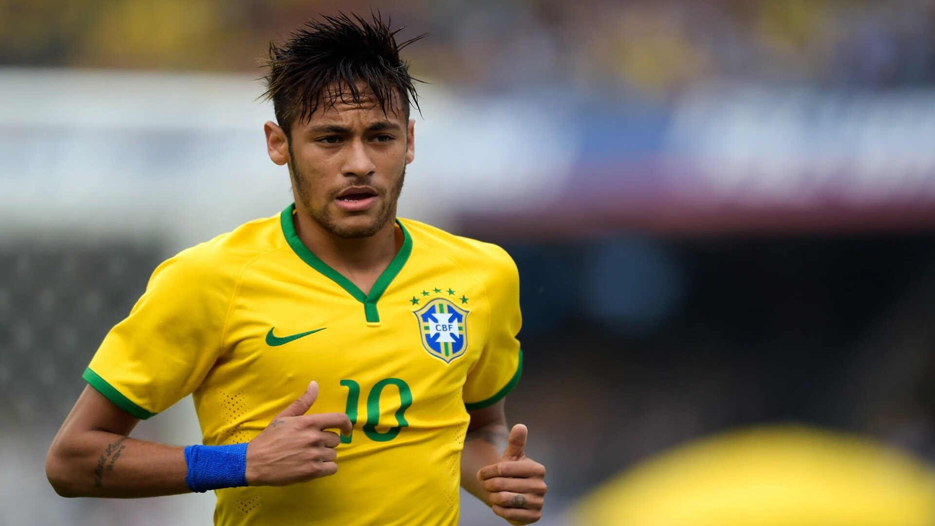 爱游戏直播-“马丁·高尔西的全能表现，阿根廷美洲狮队的防守中坚”