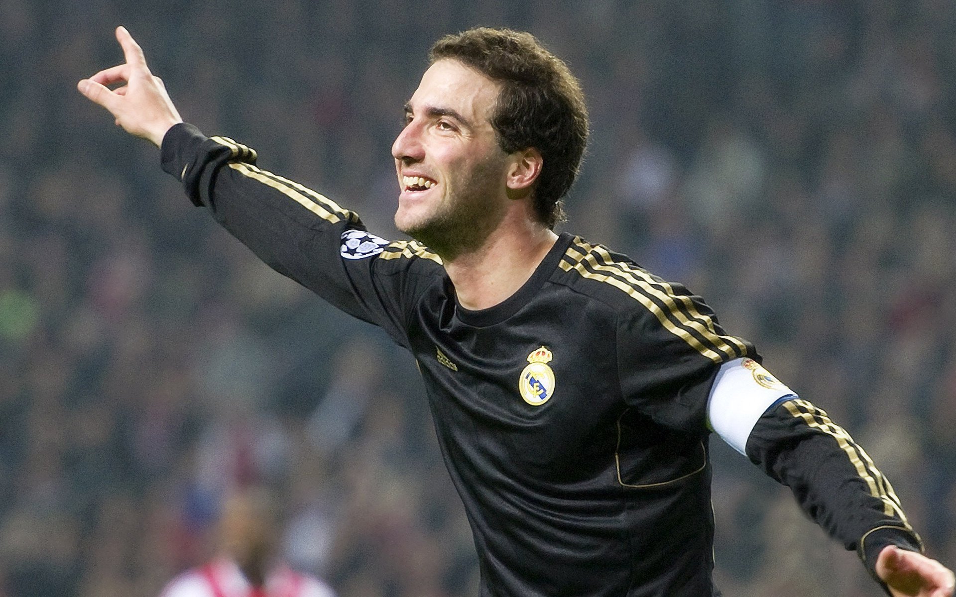 爱游戏官方入口-中超球队冬训安排更加精细化包括饮食恢复管理，中超冬歇期多长时间